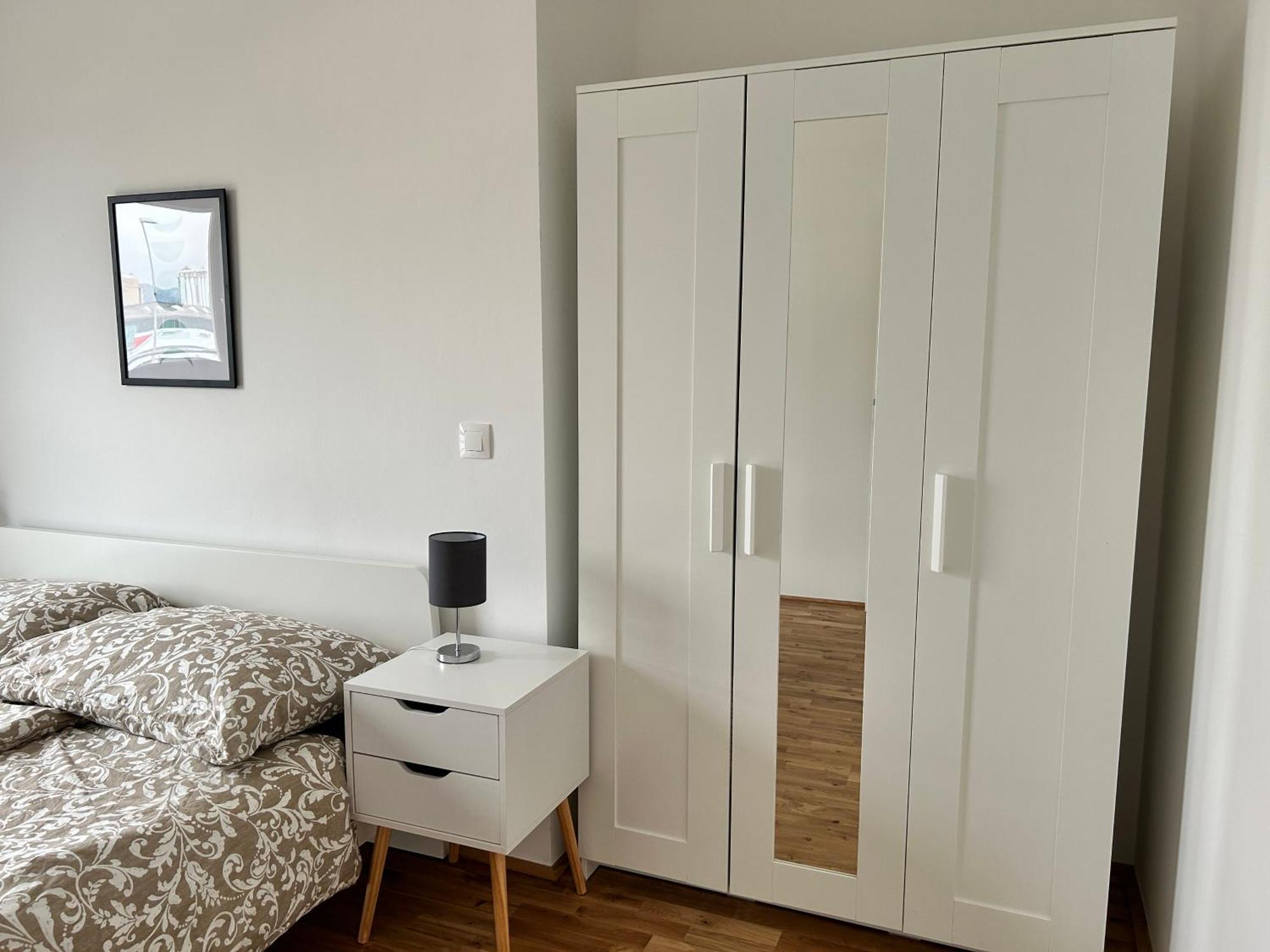 Modern Apartment With Balcony & Free Parking - Nearby Metro Viena Exterior foto