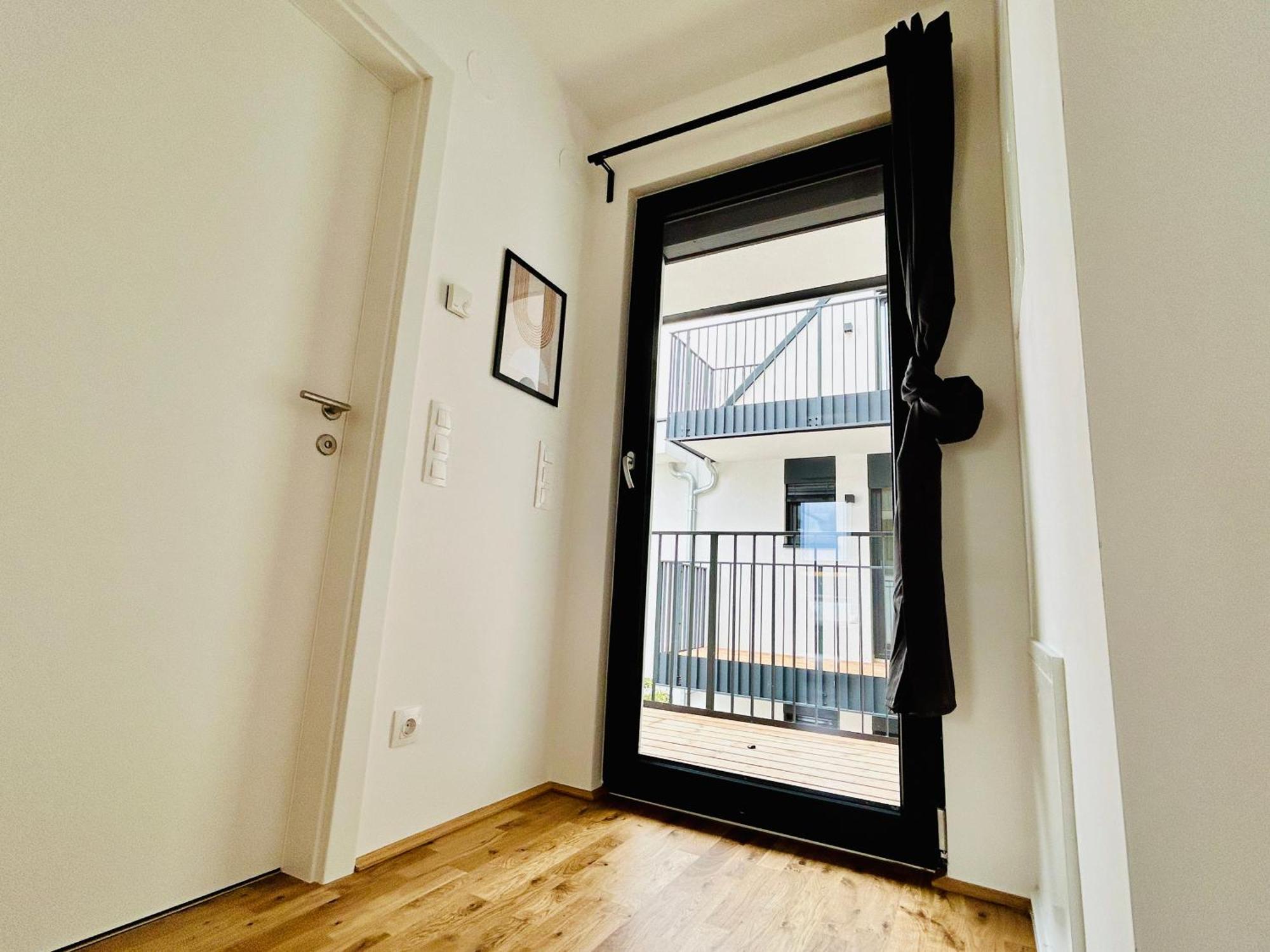 Modern Apartment With Balcony & Free Parking - Nearby Metro Viena Exterior foto