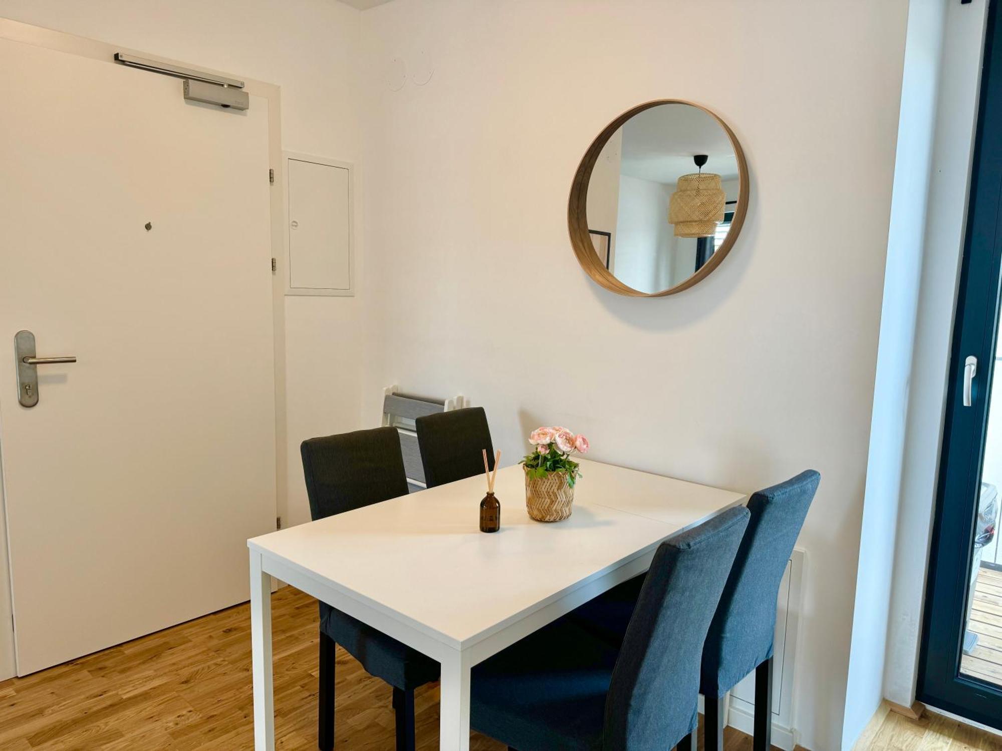Modern Apartment With Balcony & Free Parking - Nearby Metro Viena Exterior foto